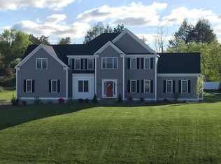 14 Summit Pointe Dr, Holliston, MA 01746