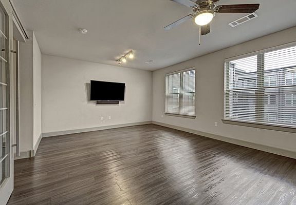 4th image of 1610 Frisco Square Blvd #12232