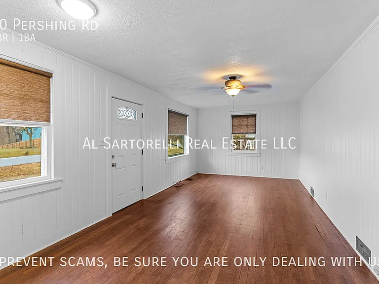 90 Pershing Rd — Photo 6
