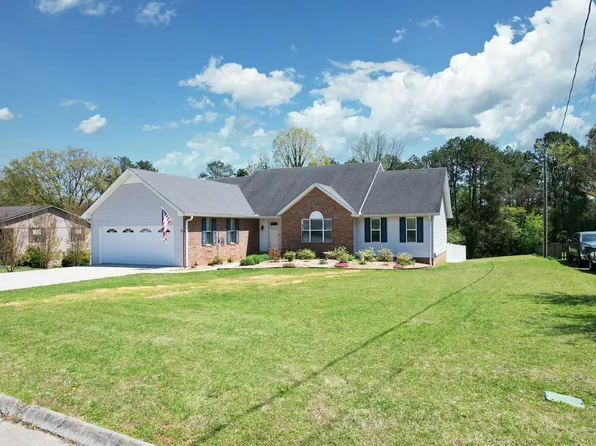 2506 Cindy St, Athens, TN 37303