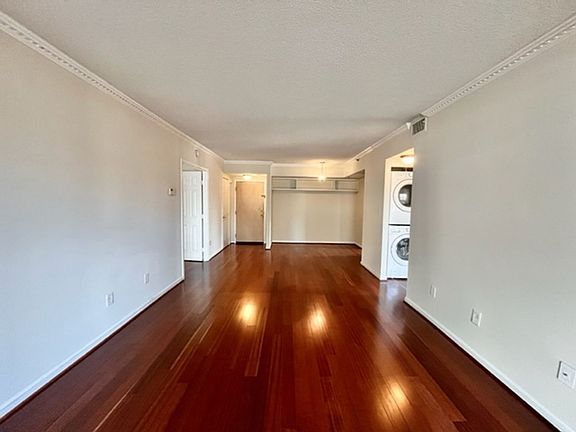 3rd image of 4808 Moorland Ln APT 910
