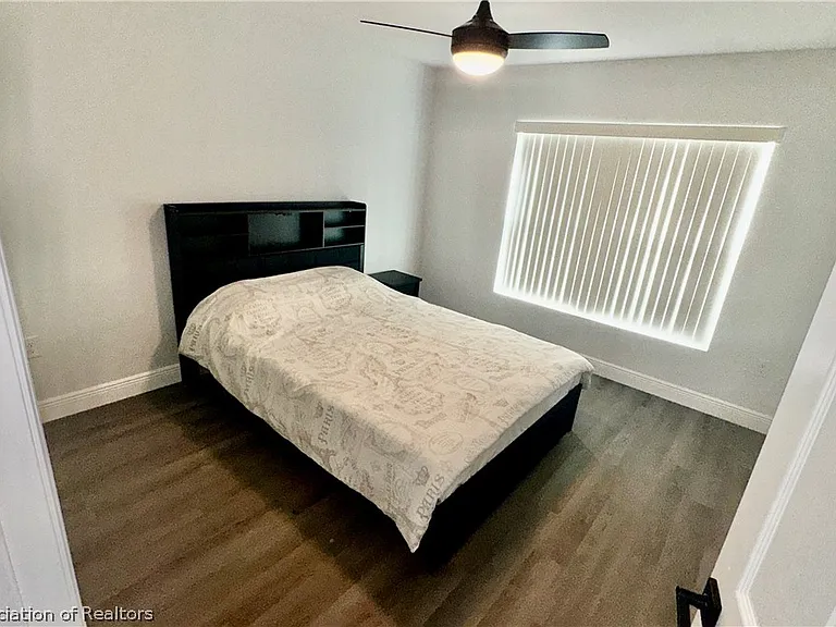 7000 Schumacher Rd — Photo 20