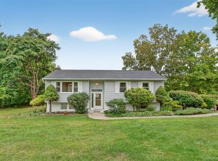 8 Perkinsville Rd, Lloyd, NY 12528