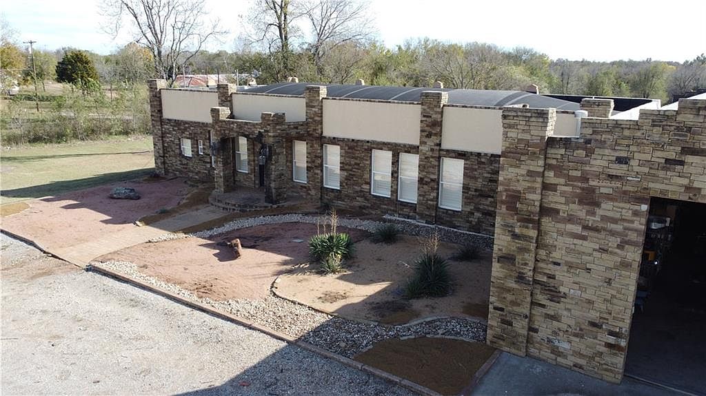 415 E Broadway Seminole Ok 74868 Mls 934395 Zillow