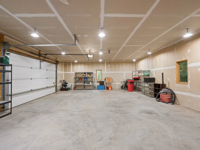 726 Goldfinch Rd — Photo 27