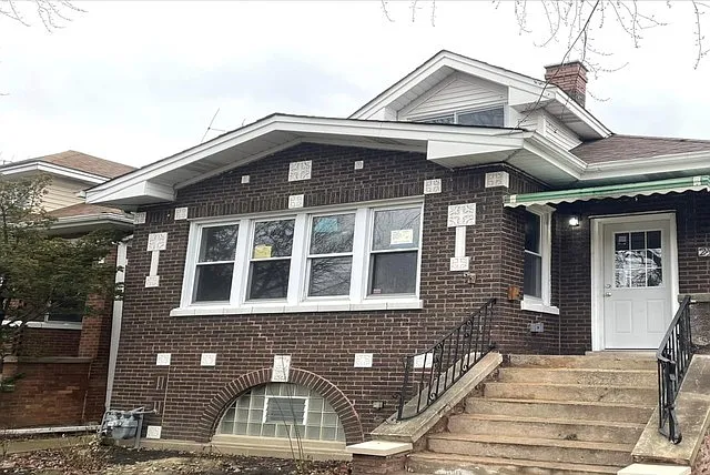2911 N 76th Ct photo 1