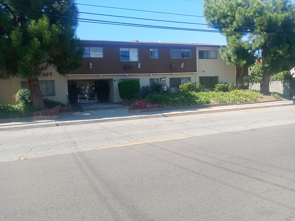 053 - Rosemont Apartments