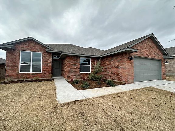 2nd image of 1117 Acacia Creek Dr