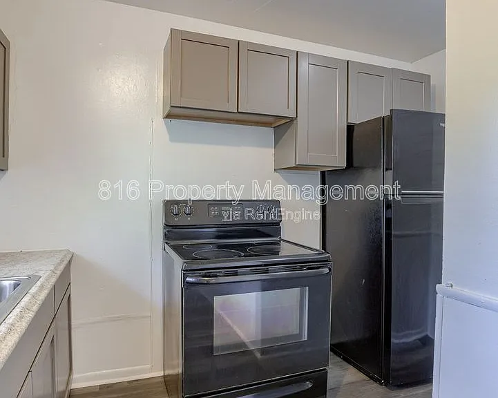10009 Hardesty Ave — Photo 7
