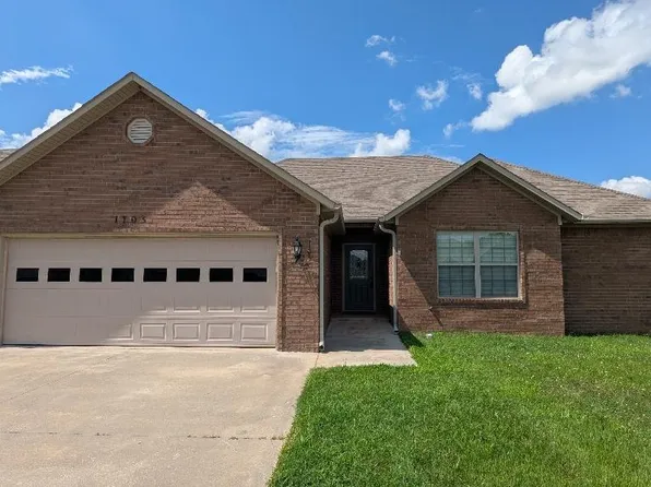 1105 Garrison Ln, Paragould, AR 72450