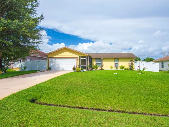 1842 SE CARVALHO Street, Port St Lucie, FL 34983