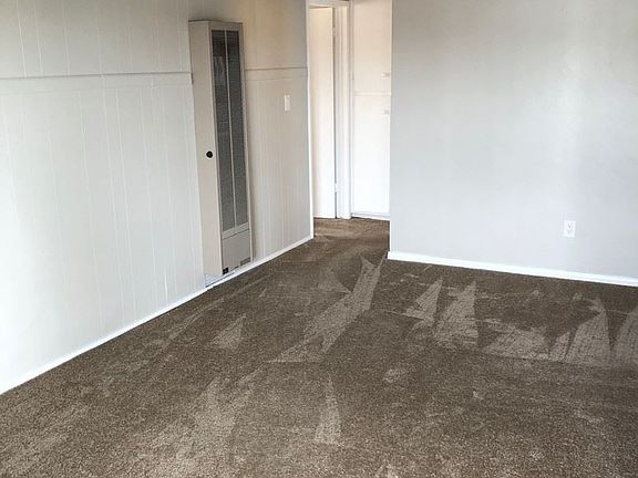 3rd image of 725 Wrelton Dr APT E