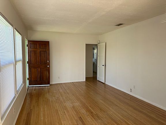 3rd image of 1634 E Workman Ave