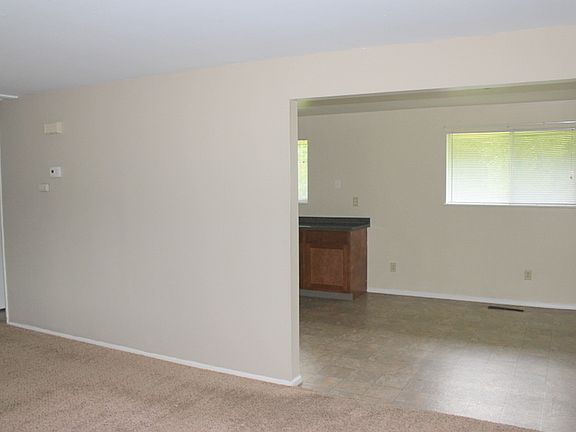 5th image of 5221 Buckner Dr
