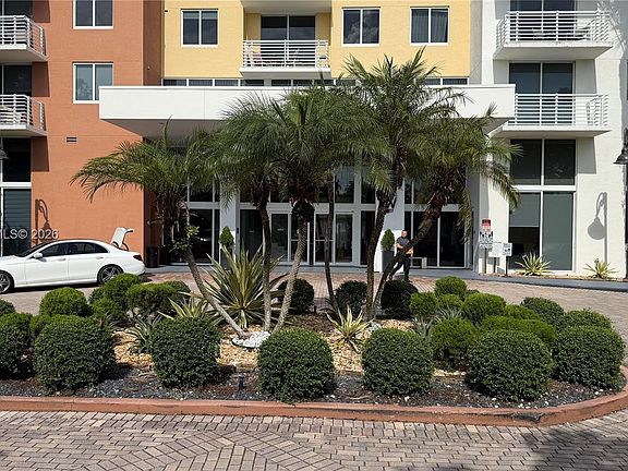 2nd image of 2775 NE 187th St APT 316