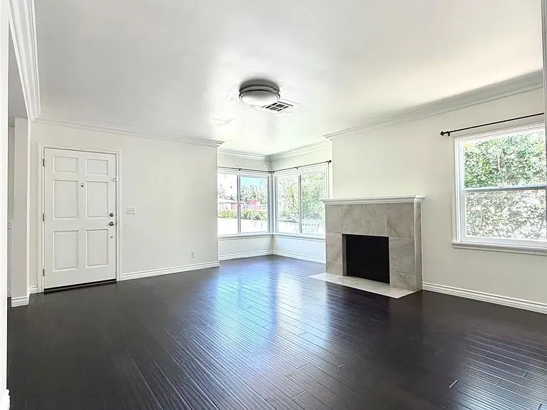 274 S Craig Ave — Photo 6