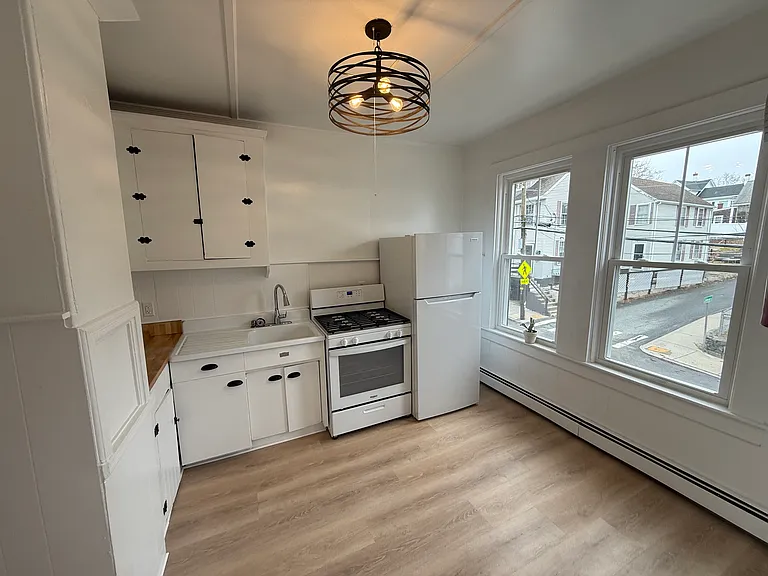 7 N Green St #3 — Photo 22