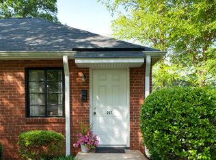 2747 Lawndale Rd, Charlotte, NC 28209