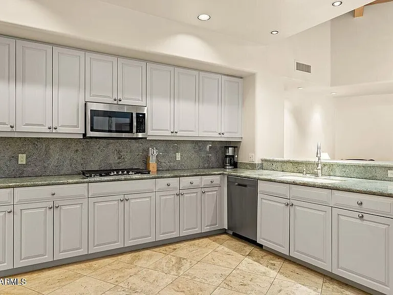 11166 E Prospect Point Dr — Photo 10