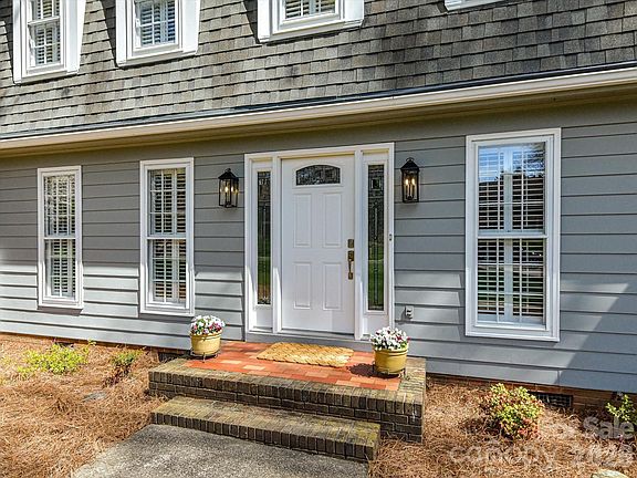 2nd image of 6523 Pensford Ln