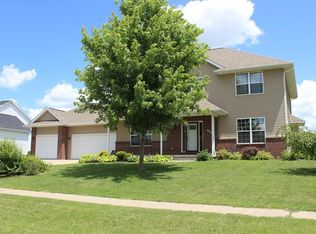 5285 Winslow Rd, Marion, IA 52302