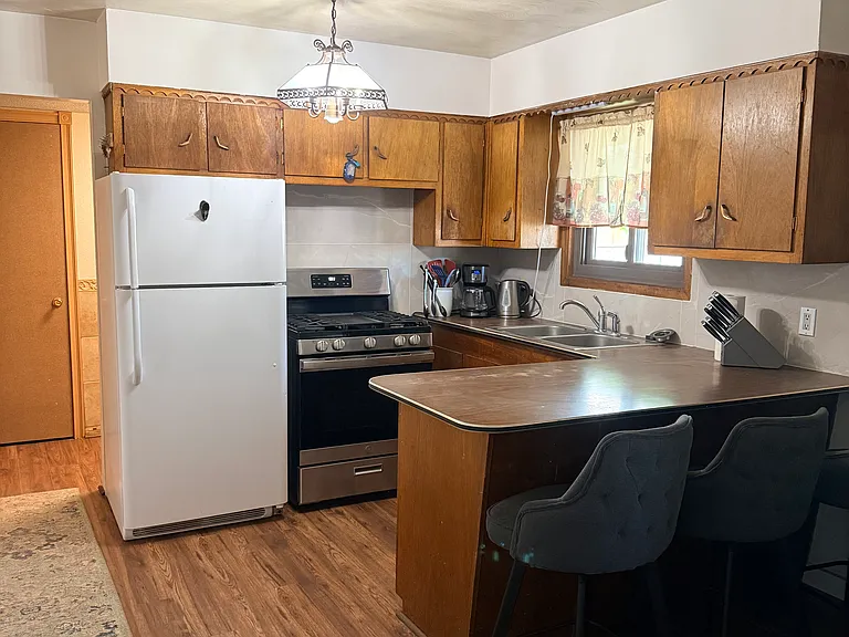 2836 La Fonda Dr SW — Photo 2