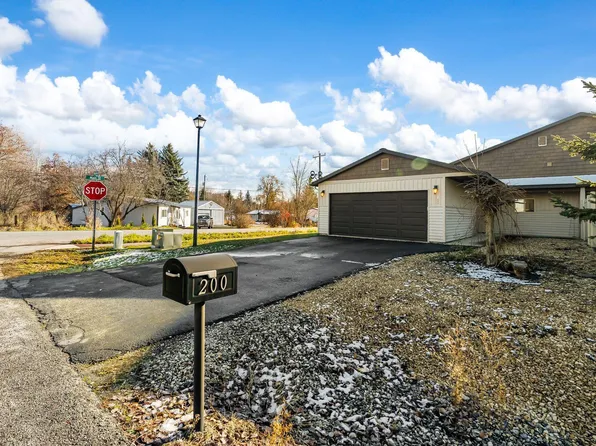 200 Brittany Loop, Kootenai, ID 83840