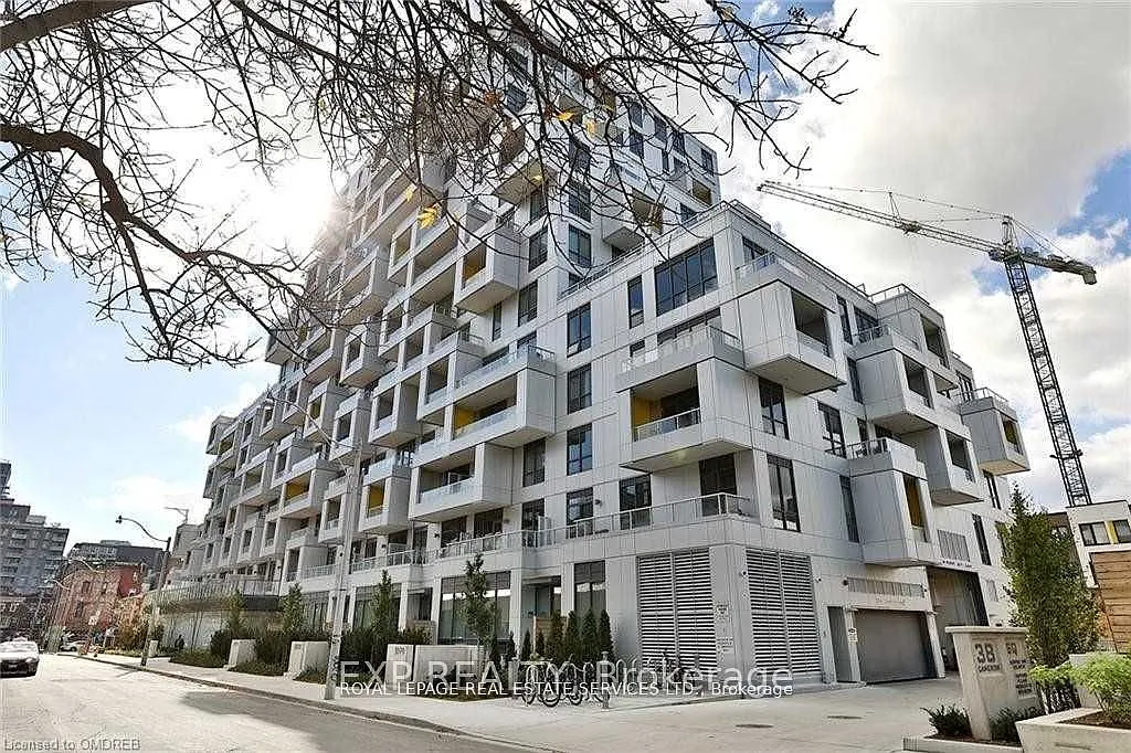 38 Cameron St — Photo 1