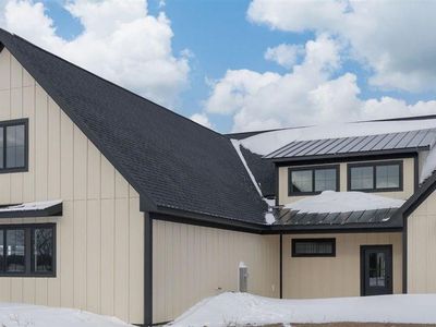 1005 Lakeview Rd, Lake Crystal, MN, 56055