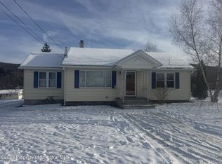 910 Bernard Ave, Clarks Summit, PA 18411