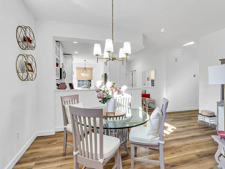 39 Andover Pl — Photo 16