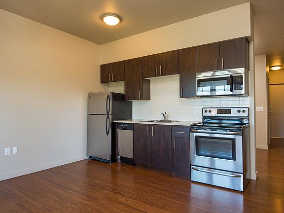 Beaumont Village ; Kitchen