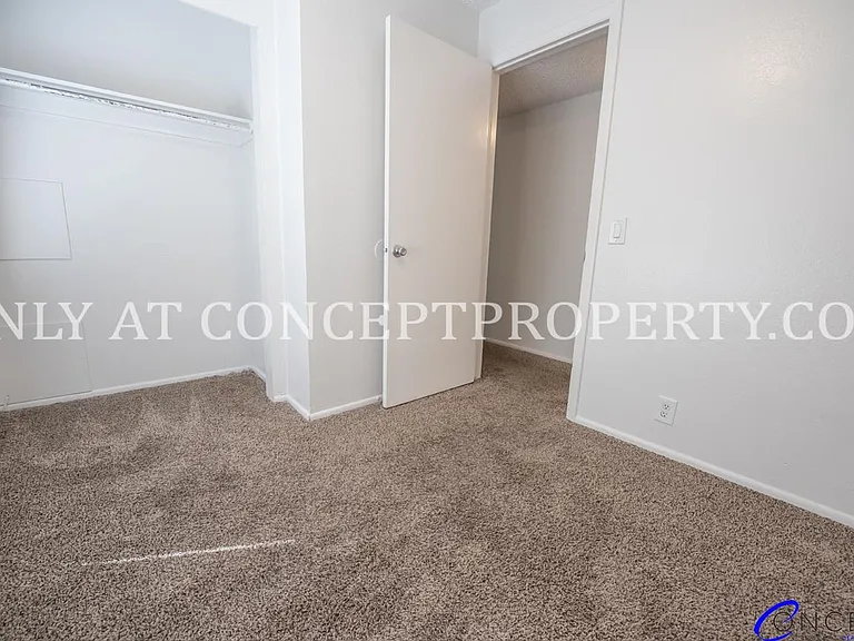 132 E 2nd Ave — Photo 21