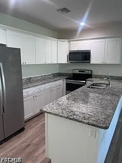 3 bed, 2.0 bath, 1200 sqft, $1,600 — Photo 4