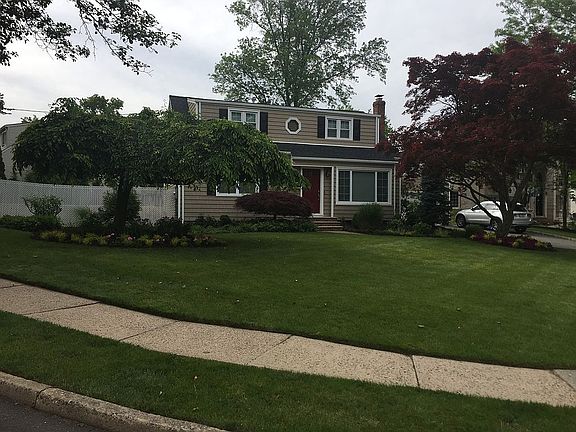 4th image of 389 Luhmann Dr