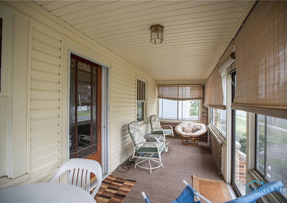 2nd image of 469 Eagle Point Rd