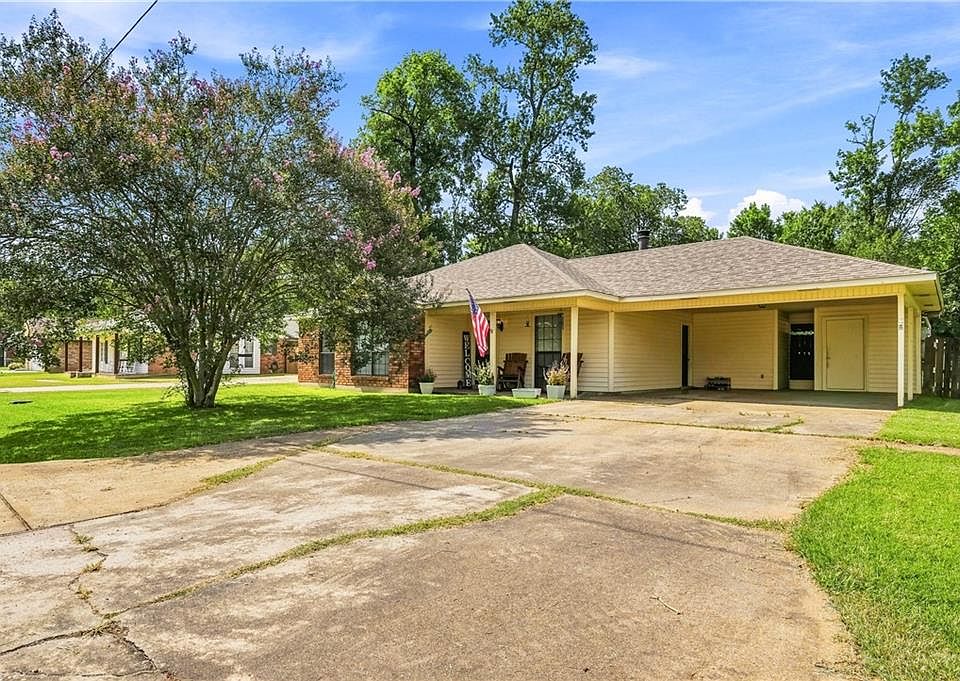1st image of 53 Bayou Oaks Dr