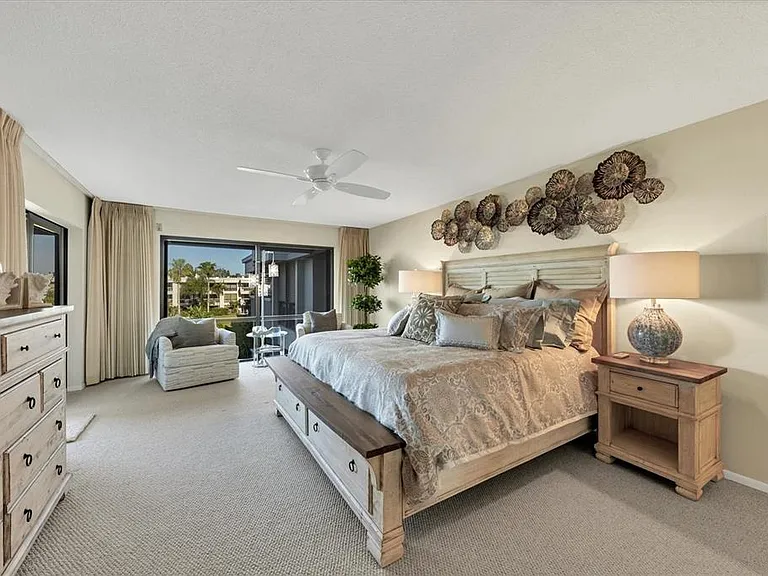 5757 Gulf Of Mexico Dr #305 — Photo 22