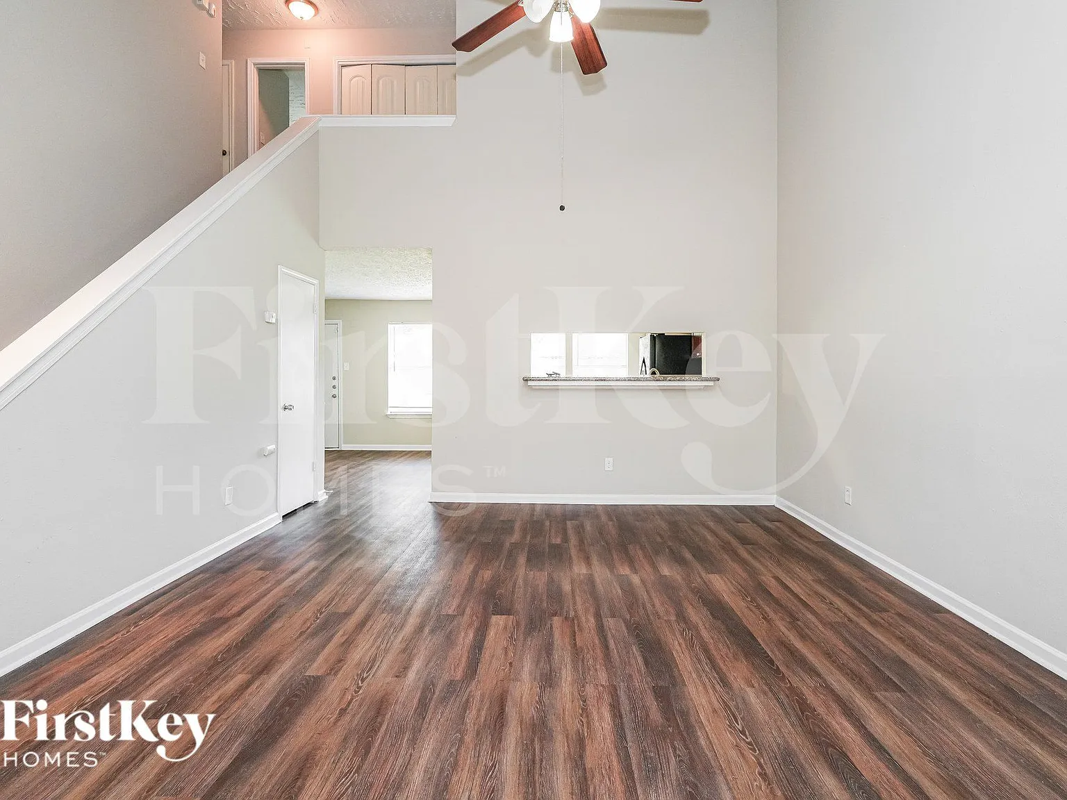 3 bed, 2.5 bath, 1432 sqft, $1,915 — Photo 2