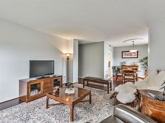 5th image of 661 Bering Dr Unit 707