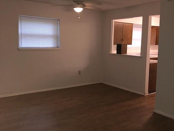 Living/Dining area