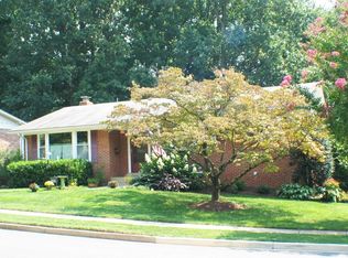 10025 Cardinal Rd, Fairfax, VA 22030