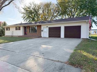 903 S Jansen St, Rock Rapids, IA 51246