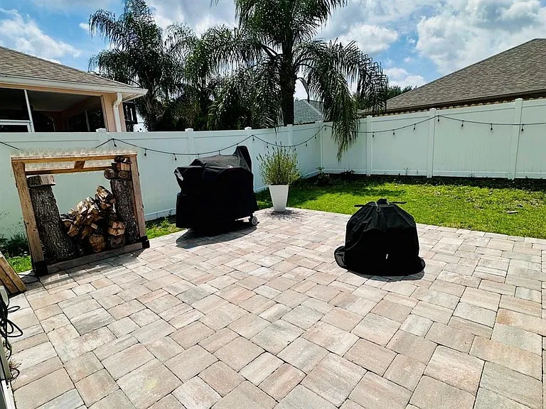 24900 Oakhaven Ct — Photo 36
