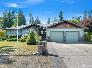 8165 Comox Rd, Blaine, WA 98230