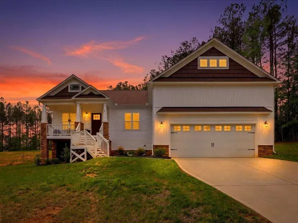 78 Pedestal Ct, Zebulon, NC 27597