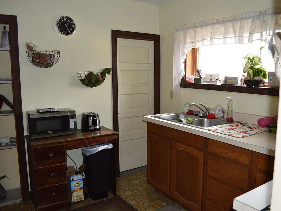1st image of 433 Cedar St #2