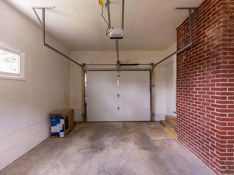 432 Cypress St — Photo 17