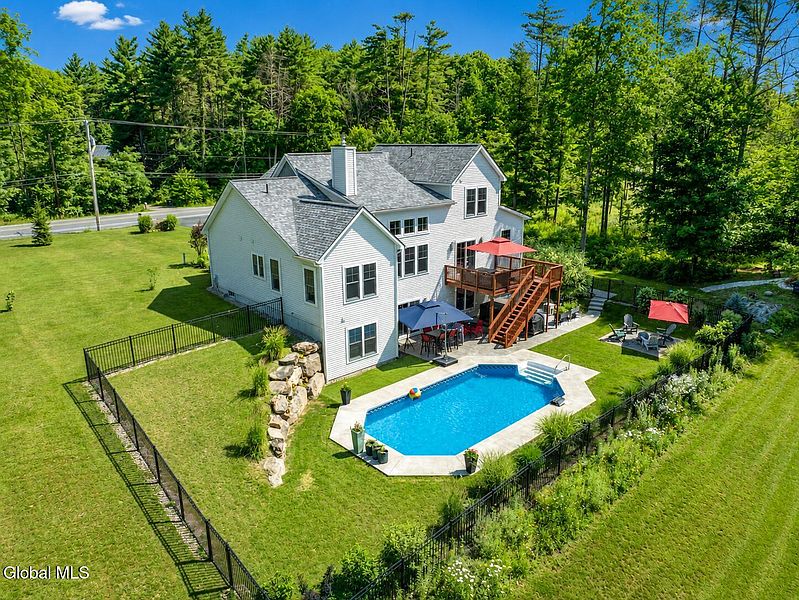 2nd image of 130 Middle Grove Road