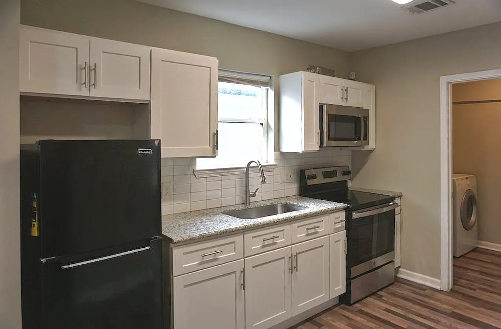 2 bed, 2.0 bath, 708 sqft, $1,500 — Photo 4